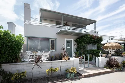 327 Onyx Ave, Newport Beach, CA 92662 - MLS#: NP26074825