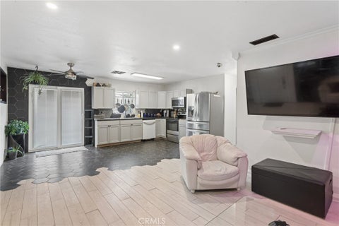 Tiny photo for 611 Poquita Lane, San Miguel, CA 93401 (MLS # SC26189338)