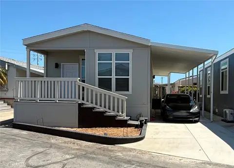 903 W 17th Street Unit 24, Costa Mesa, CA 92627 - MLS#: OC26164712