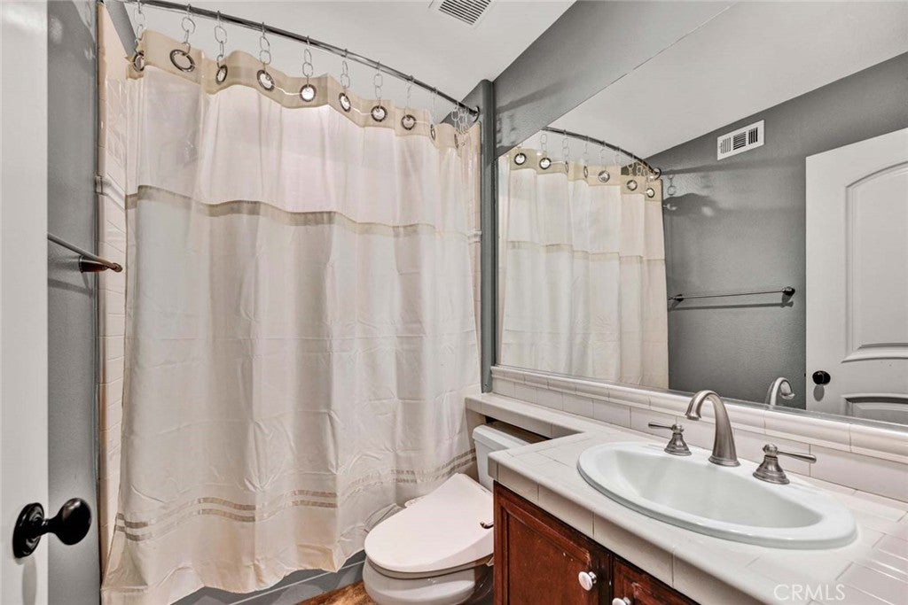 1407 Williamsburg St Street, Tustin CA 92782 - Photo 23