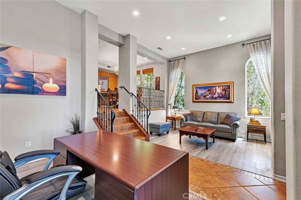1407 Williamsburg St Street