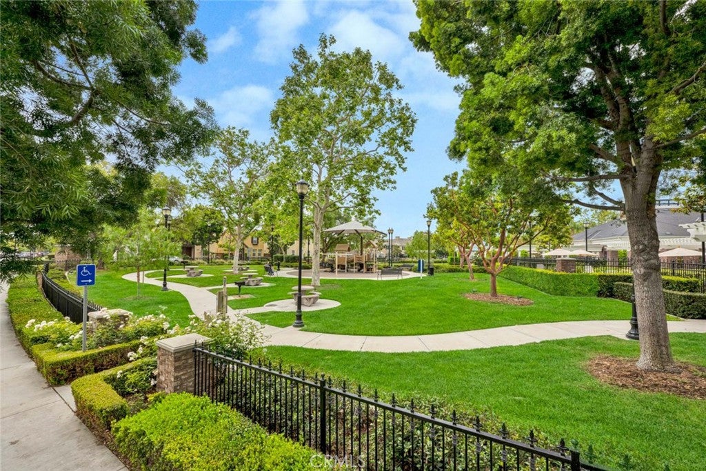 1407 Williamsburg St Street, Tustin CA 92782 - Photo 29