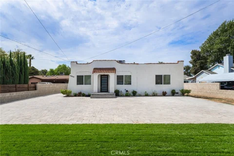MLS: SR26197240