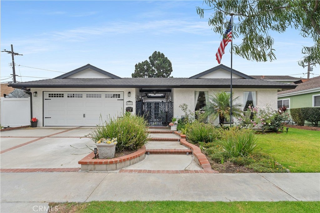 4722 Scenario, Huntington Beach CA 92649 - Photo 1