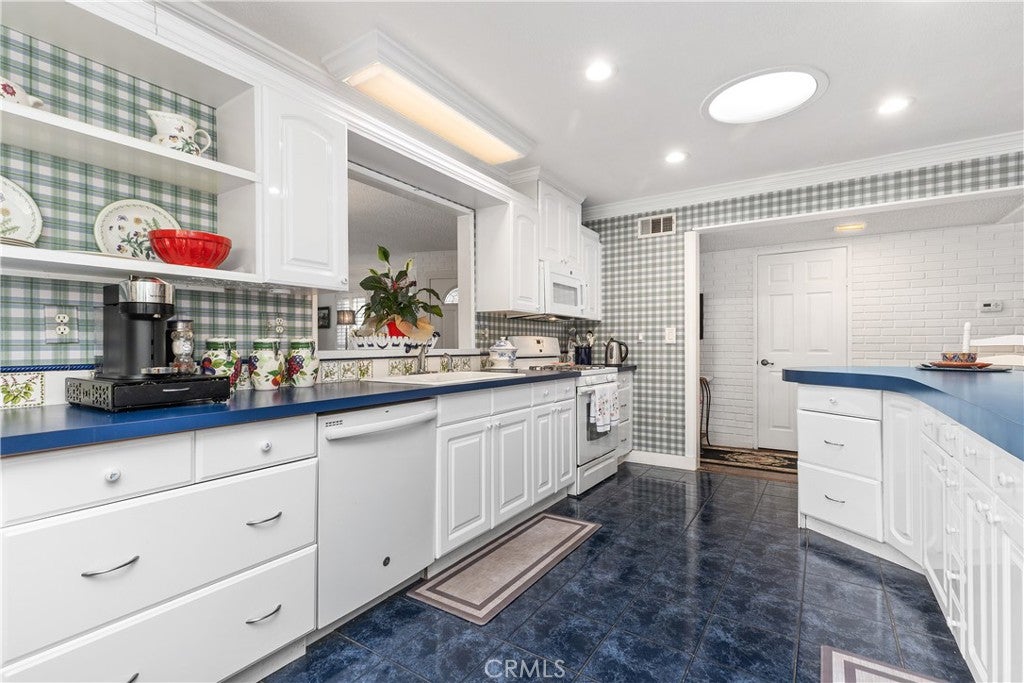 4722 Scenario, Huntington Beach CA 92649 - Photo 12