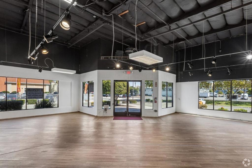 6881 Monterey Road