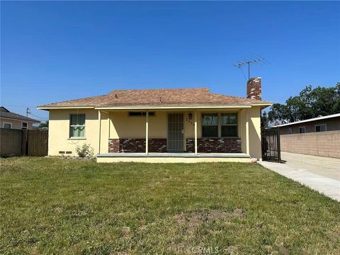 Photo of 2323 W Cedarwood St, West Covina, CA 91790 (MLS # WS26112342)