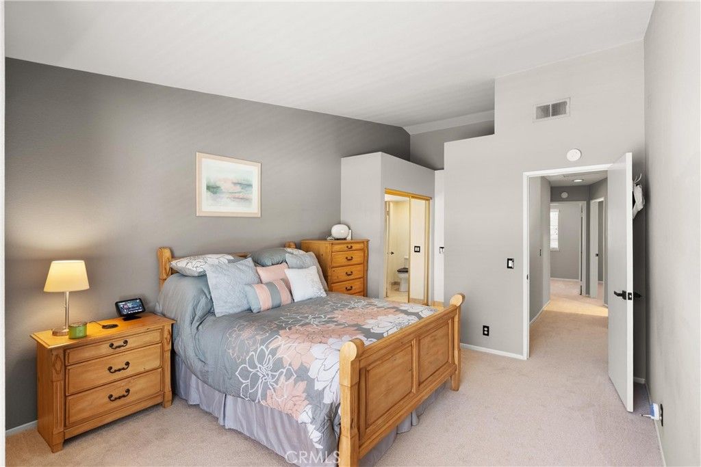 listing image 130728507913715875245