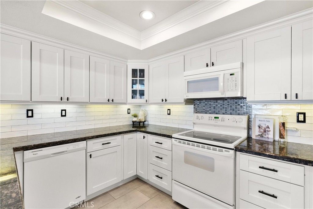 listing image 130726945293040772056