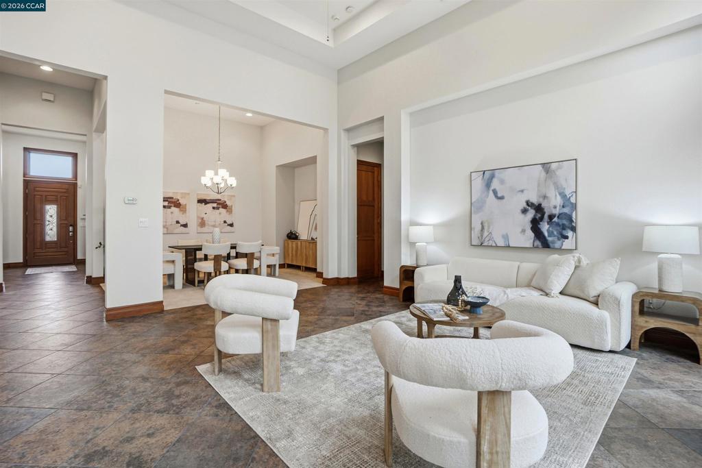 1613 1613 California Trl