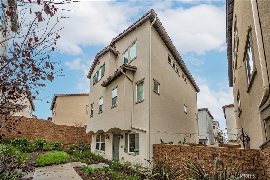 27643 S Grandview Way