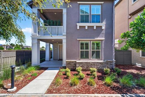 Photo of 1580 Hidden Creek Lane, Milpitas, CA 95035 (MLS # ML82048018)