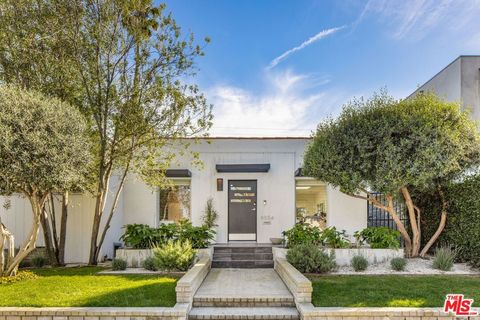 Photo of 9004 Ashcroft Avenue, West Hollywood, CA 90048 (MLS # 26659307)