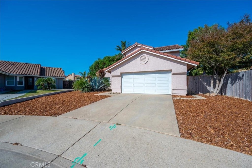 155 Surf Bird Court