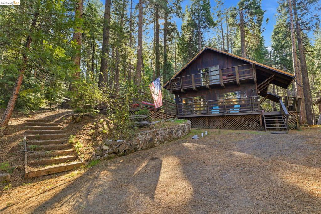 1273 Lilac Dr