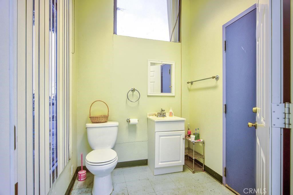 17002 Prairie Avenue