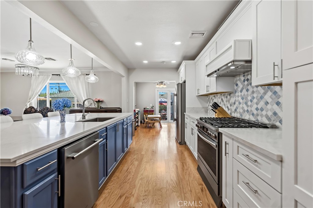 8384 Doris Ave.