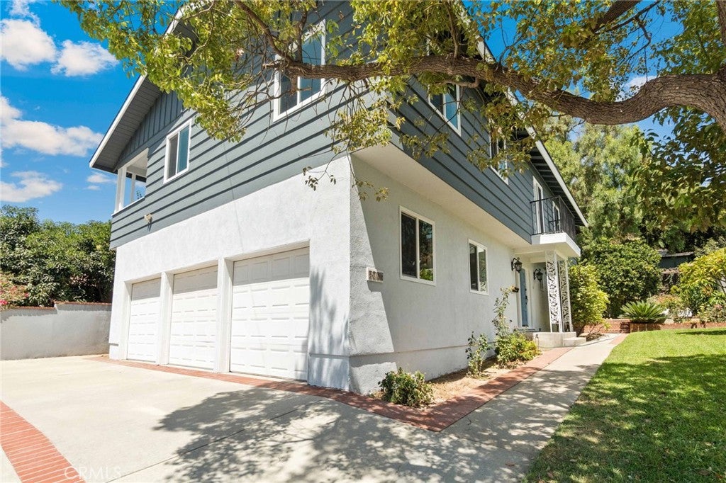5701 Milton