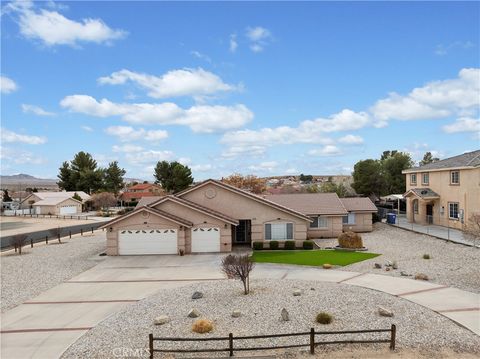 Photo of 26709 Lakeview Drive, Helendale, CA 92342 (MLS # HD25036526)