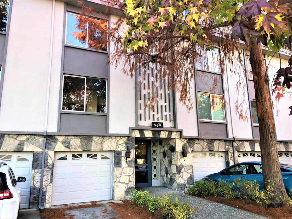 Opportunity Knocks.......Lowest priced 1 bedroom Condo in Prime Redwood City location! walking distance to train station, Safeway, whole foods and downtown shops and restaurants. freshly painted, updated kitchen, new laminate flooring, spacious living room/dining combo and a good sized deck to enjoy those warm summer days ,the spacious bedroom includes a large closet with closet organizer. Common Patio with laundry area and 1 car covered parking with storage locker. Information provided herein is deemed reliable but not guaranteed, buyer shall investigate and confirm all information prior to proceeding to purchase.