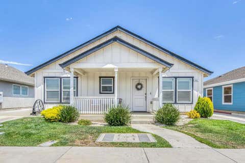 Photo of 140 Maldonado Street, Greenfield, CA 93927 (MLS # ML82058017)