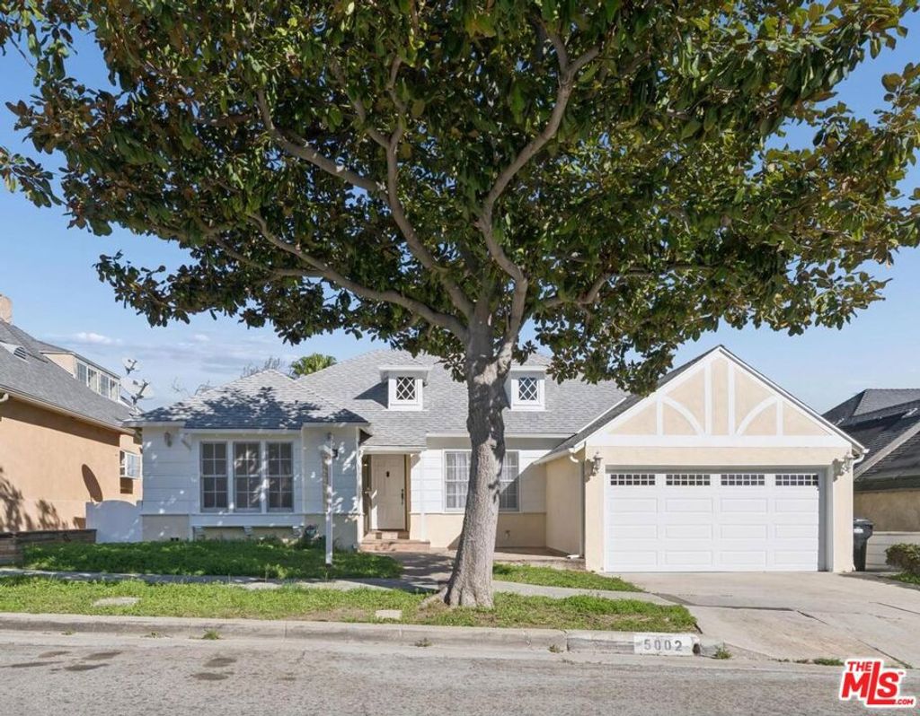 Photo of 5002 Valley Ridge Avenue, View Park, CA 90043 (MLS # 26636969)