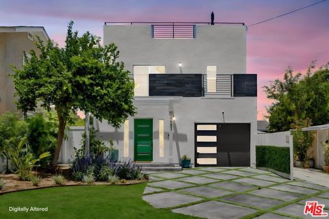 Photo of 2651 N Rich St ST, Los Angeles, CA 90039 (MLS # 26856995)