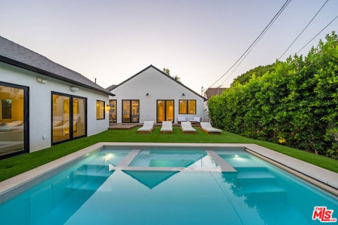 Photo of 1222 S Genesee Avenue, Los Angeles, CA 90019 (MLS # 26868993)