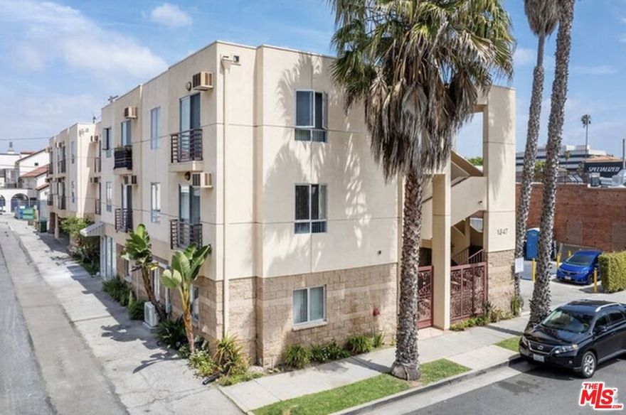 Exclusive Furnished 1BR Oasis in Santa Monica  Utilities Included, Private Backyard, Steps to Beach & Shops!Discover your next home in an unbeatable Santa Monica location! This beautifully furnished one-bedroom residence on 1347 23rd Street combines style, privacy, and convenience. Enjoy your own private entrance, a serene private backyard perfect for relaxing or entertaining, and complimentary parking. Plus, all utilities are covered by the landlord for a truly hassle-free living experience.Just a short stroll away, you'll find the beach, chic boutiques, and top dining destinations.  this inviting retreat is perfect for those seeking a blend of coastal charm and urban flair. Make it yours and enjoy Santa Monica living at its finest!