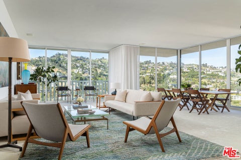 Photo of 9255 Doheny Road #2305, West Hollywood, CA 90069 (MLS # 26104922)
