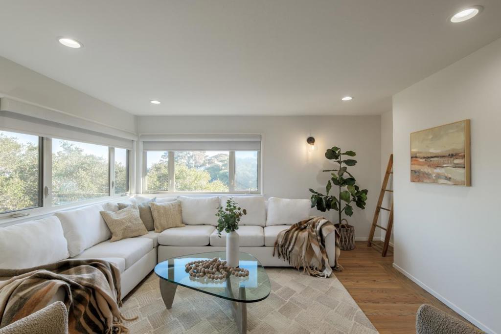 2331 Buena Vista Avenue