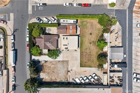 Photo of 17066 Palmdale LN, Huntington Beach, CA 92647 (MLS # OC26102628)