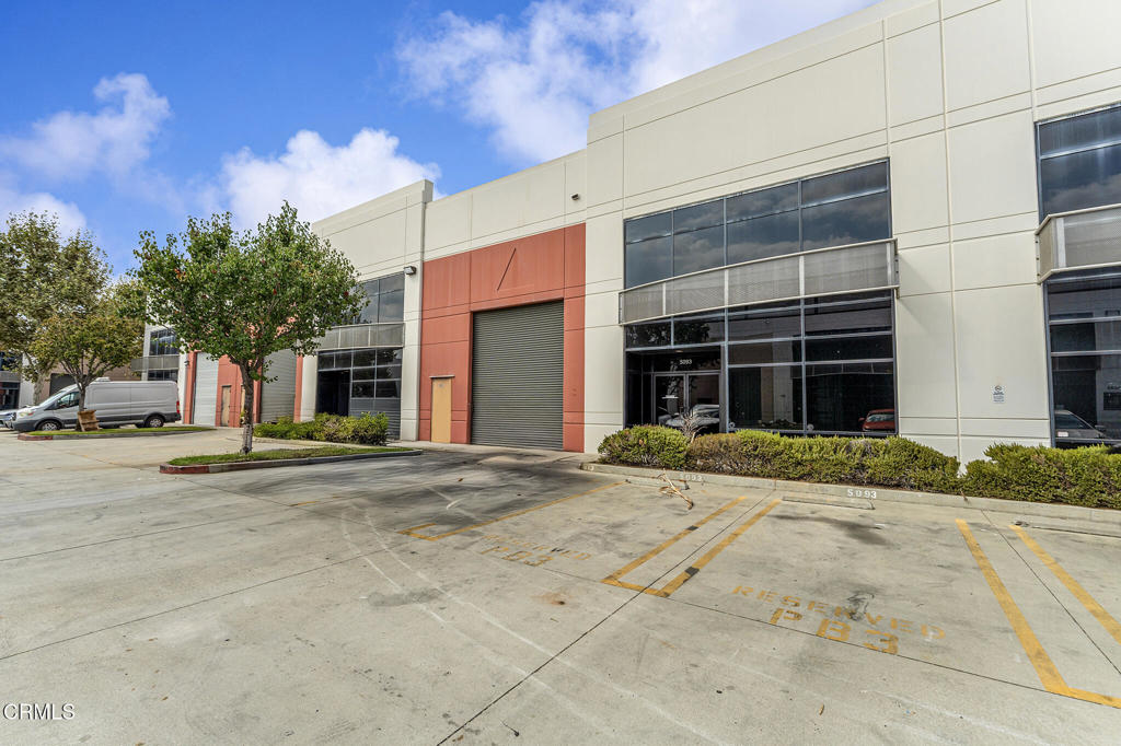 5093 Walnut Grove Avenue