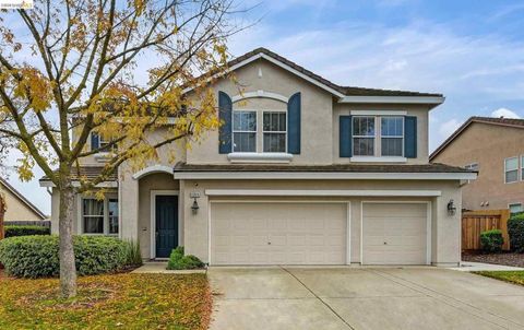 Photo of 10914 10914 Woodring Drive Dr, Mather, CA 95655 (MLS # 41125365)