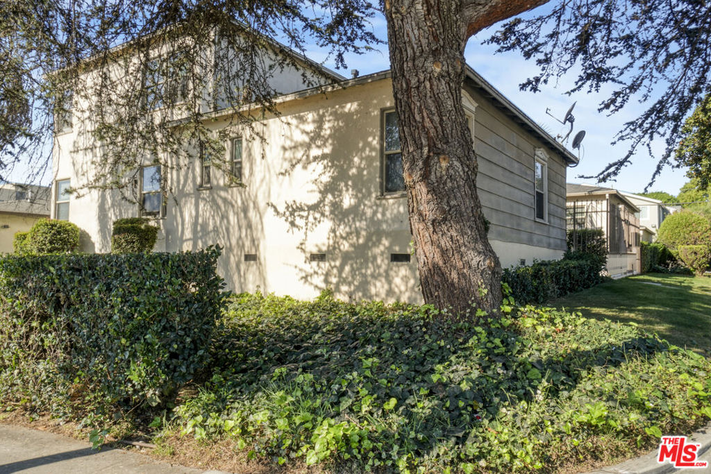 5202 Knowlton Street