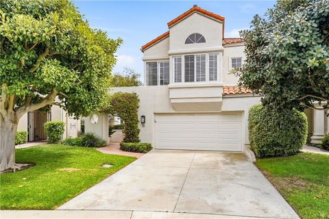 Photo of 10 Toulon, Laguna Niguel, CA 92677 (MLS # PW26062699)