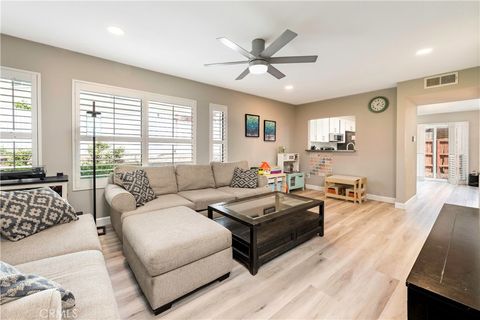 25885 Trabuco 213 Lake Forest CA 92630