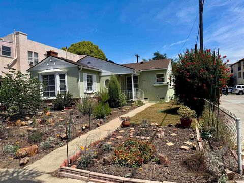 Photo of 4721 Marlborough Drive, San Diego, CA 92116 (MLS # PTP2603273)