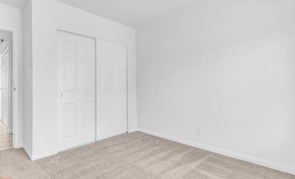 Palm Lakes - Residential