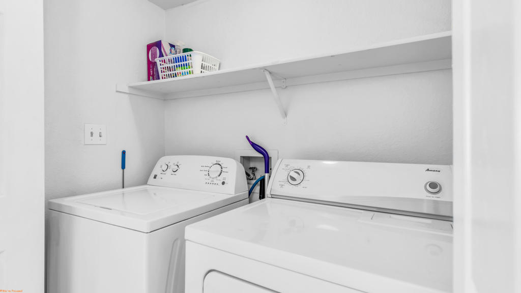 Palm Lakes - Residential