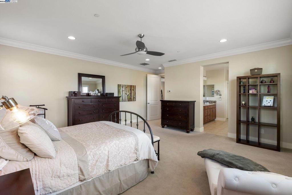 DUNSMUIR - Residential