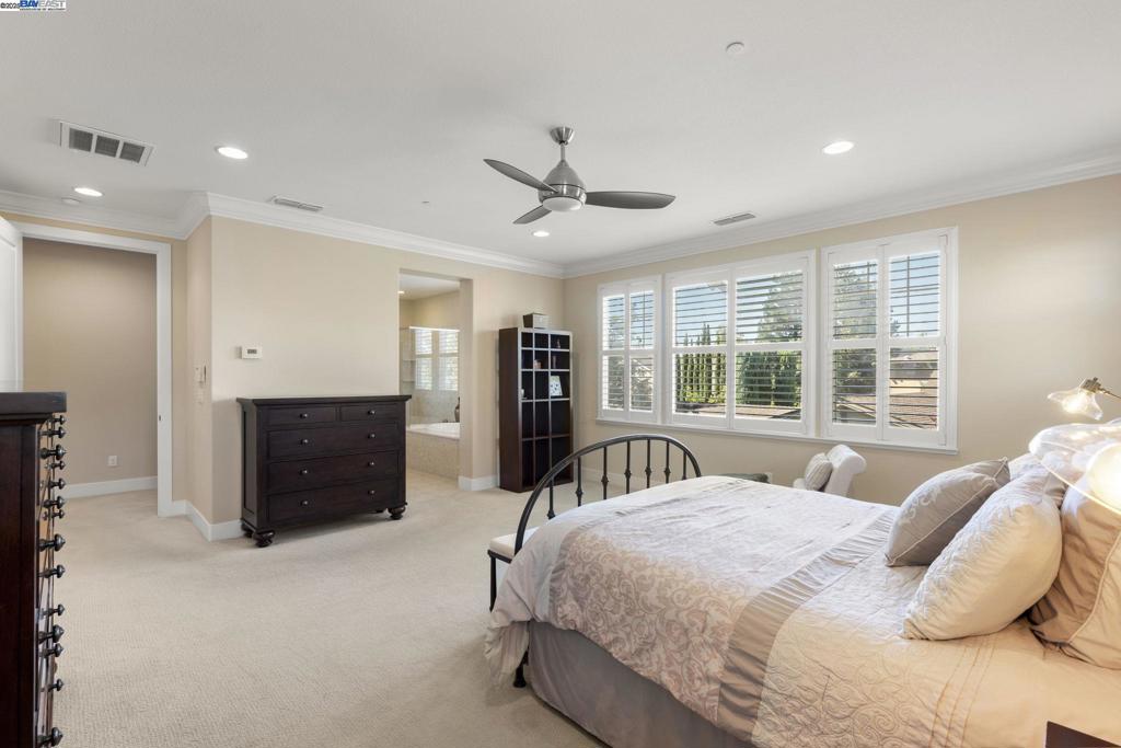 DUNSMUIR - Residential