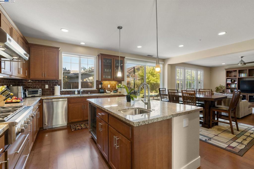 DUNSMUIR - Residential