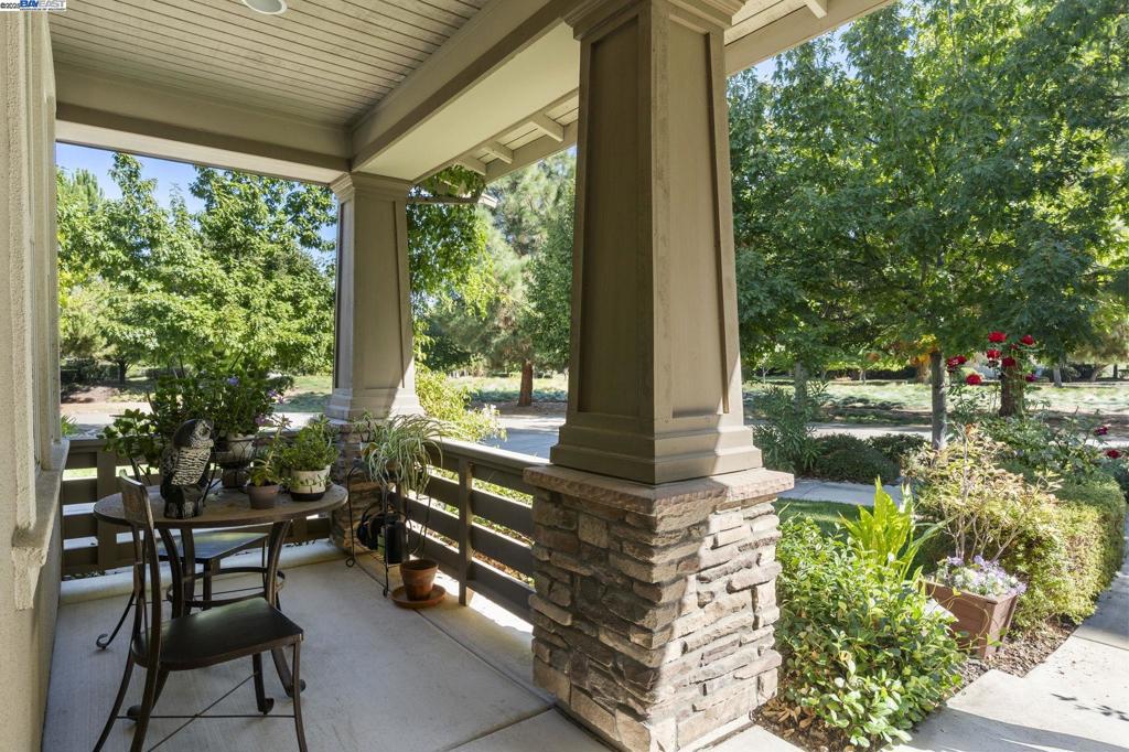 DUNSMUIR - Residential