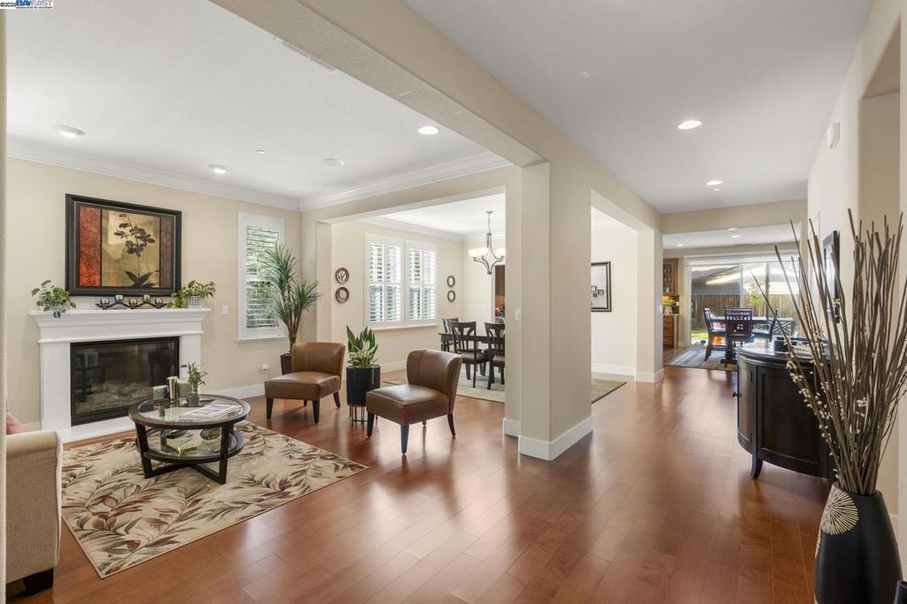 DUNSMUIR - Residential