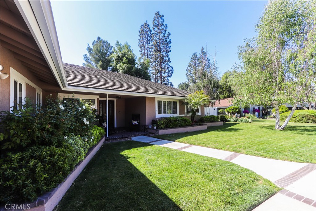 2812 Sunnywood Drive