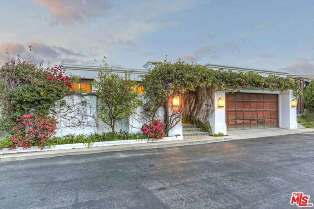 listing image 130721385211659302815