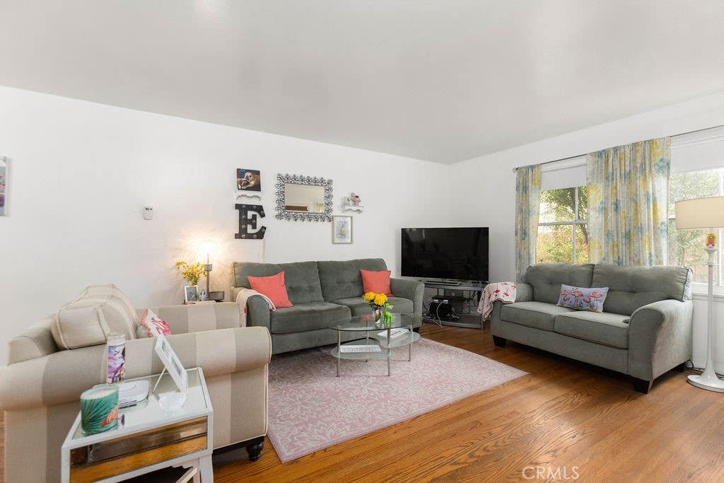Photo of 1825 E 3rd Street #4, Long Beach, CA 90802 (MLS # OC26124343)