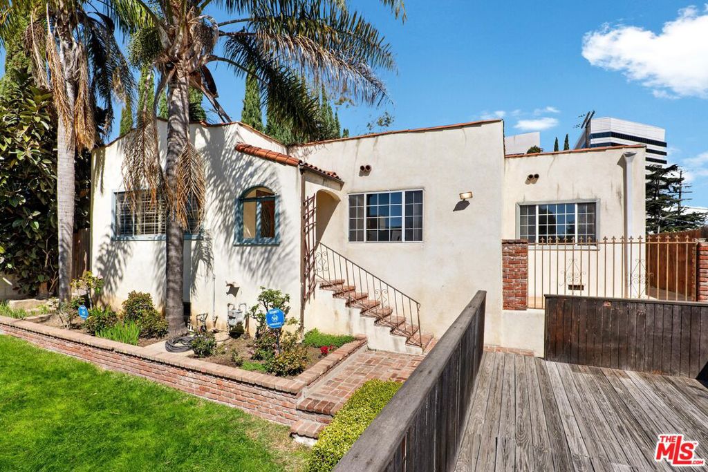 1186 Mcclellan Drive