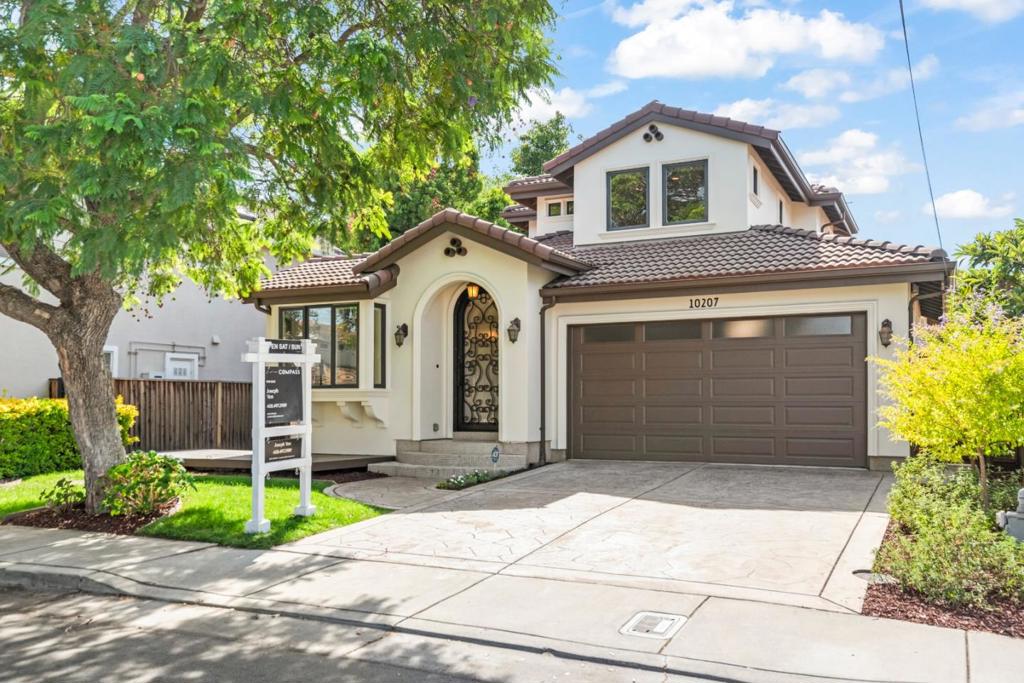 10207 Orange Avenue